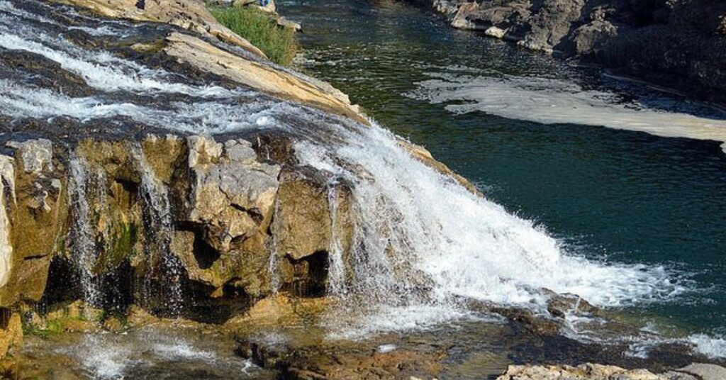 Zanzari Waterfall natural scenic spot near Ahmedabad | Taxi Service in Ahmedabad