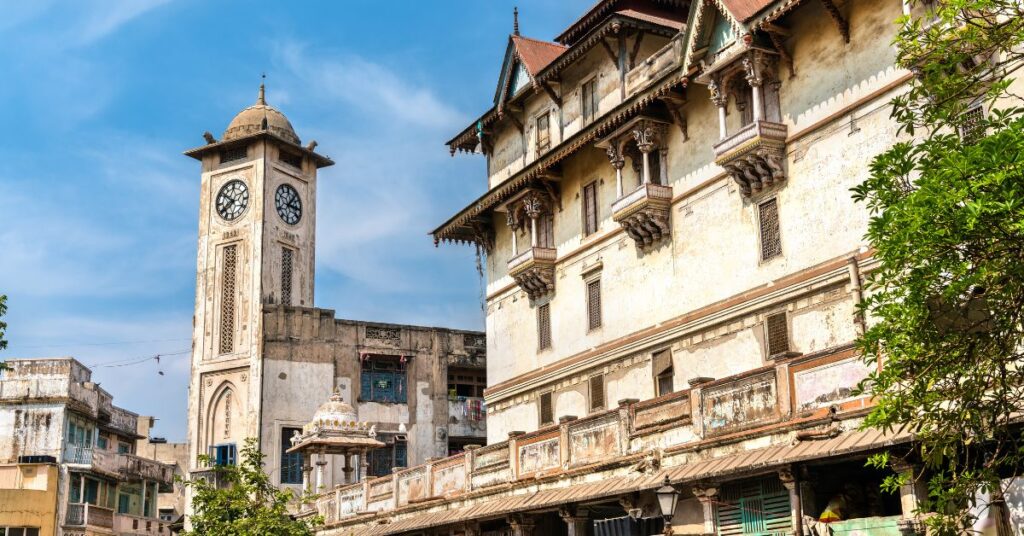 Full Day Taxi in Ahmedabad trip to Swaminarayan Temple Kalupur